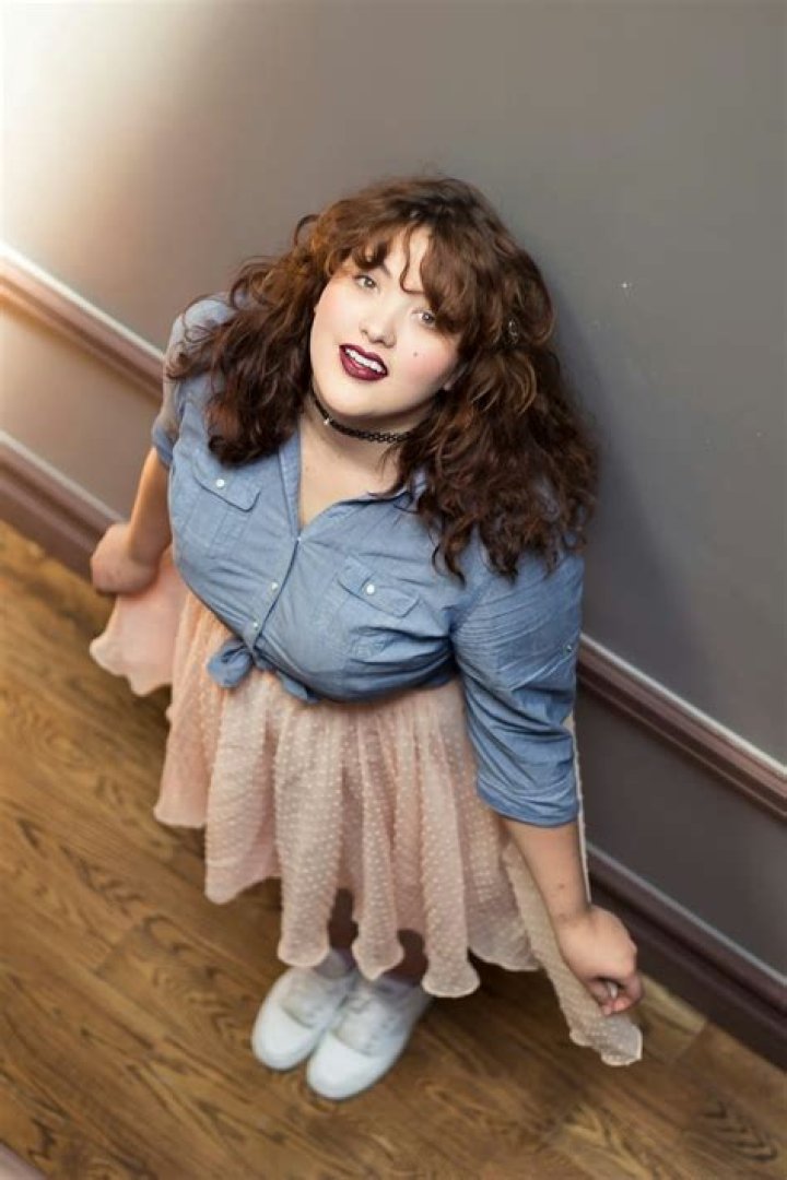 The Small Fat Complex In Body Positivity & Why It's Not Entirely Justified