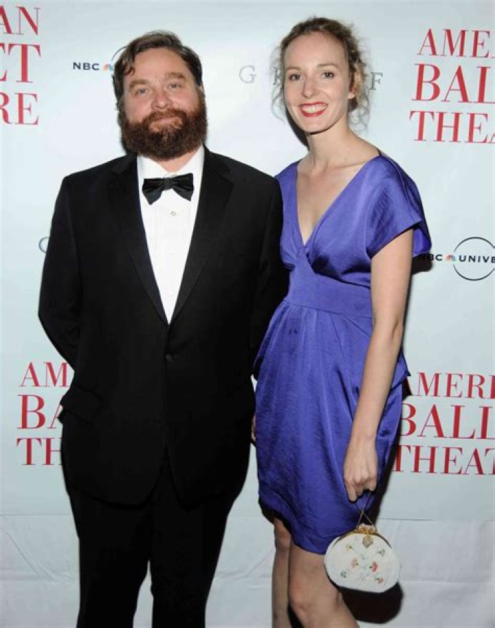 Things to know about Zach Galifianakis' wife, Quinn Lundberg