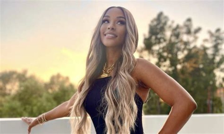 ‘This Woman Is Always Giving’: Savannah James Leaves Fans In a Trance After She Shows Off Her New Hairstyle 