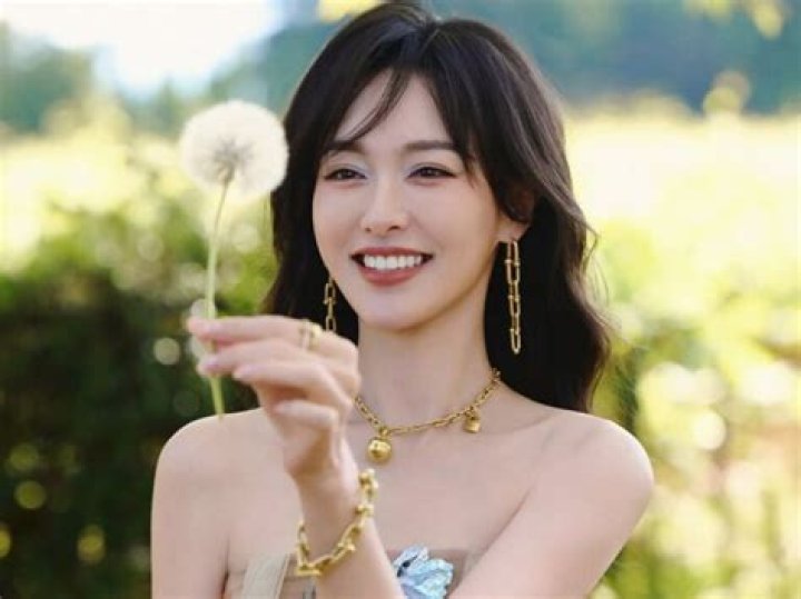 Tiffany Tang age, profile, movies, husband, Tv shows and facts