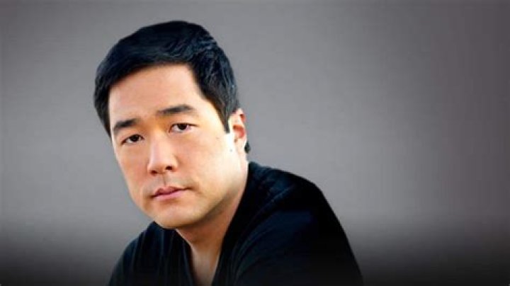 Tim Kang: Who is actor who plays Det. Gordon Katsumoto on Magnum P.I.?
