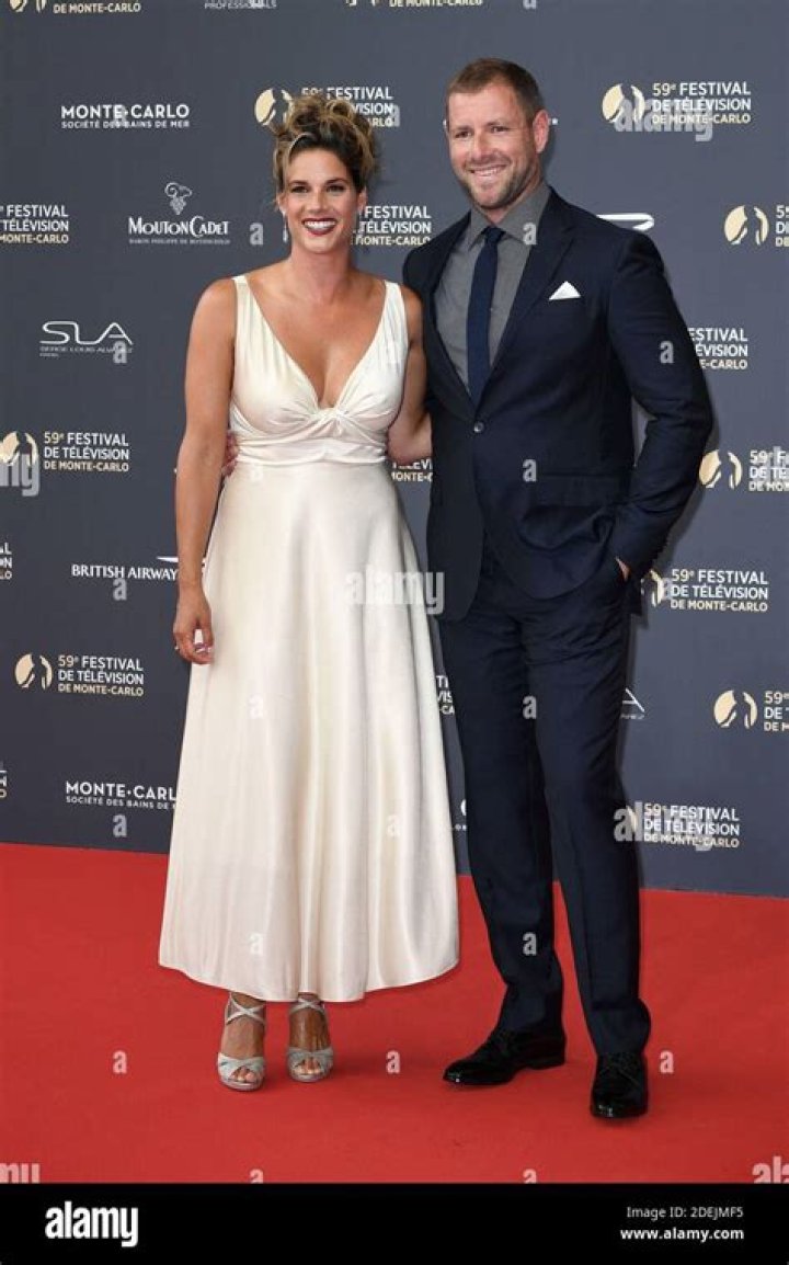 Tom Oakley, Missy Peregrym tus txiv | Biography, tsos, Hnub nyoog, Kev Ua Haujlwm thiab Net tsim nyog