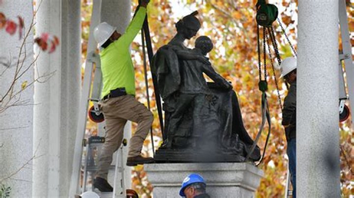 ‘Took Away That Statue and Got Rid of It’: Black Mayor Who Personally Tore Down Confederate Statue Faces Criminal Investigation, KKK Threats