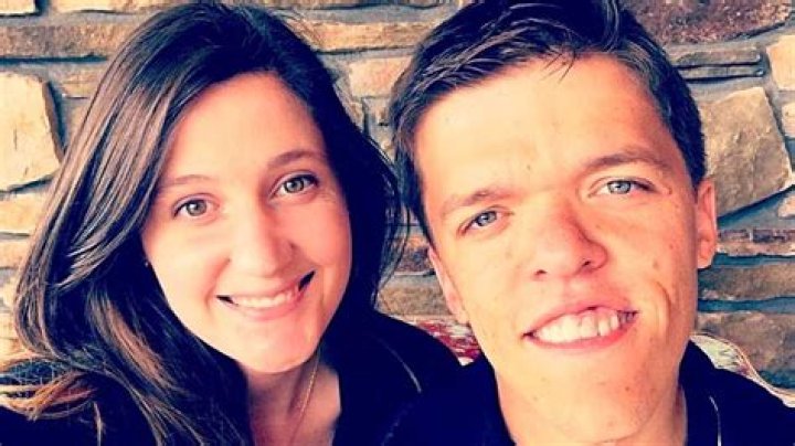 Tori Roloff hints she’s over Zach’s family drama, shares what LPBW ‘should be about’