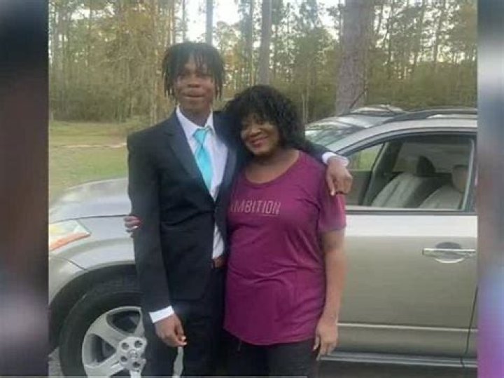 Town of Bay St. Louis mourns two teens lost in mass shooting at prom party