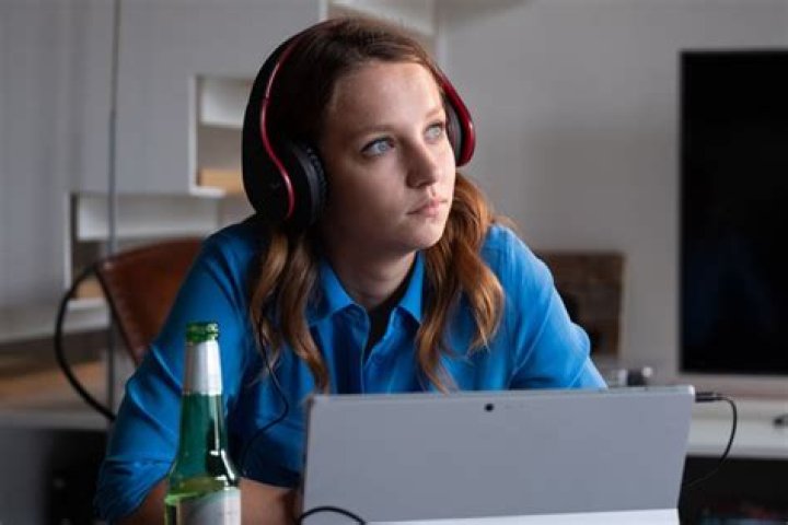 Traces cast | Molly Windsor, Martin Compston and stars of BBC drama