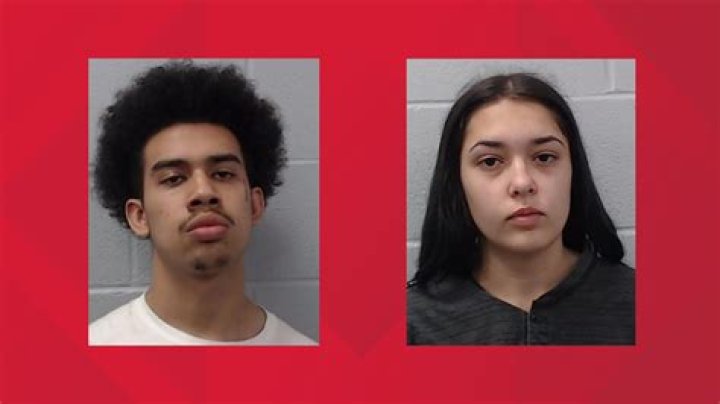 Two arrested for burglary in Des Moines County