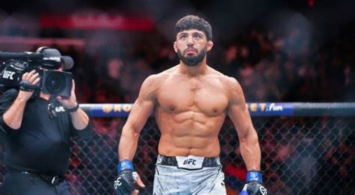 UFC 300: Fan Attacked by Arman Tsarukyan Seeks Special Compensation from Dana White; Details Inside