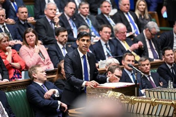 UK leader Rishi Sunak dealt a blow by Conservative rebellion over his Rwanda asylum plan