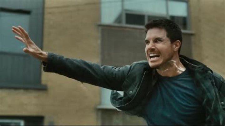Under-the Radar Ryan Reynolds Movie Lands in Netflix Top 10
