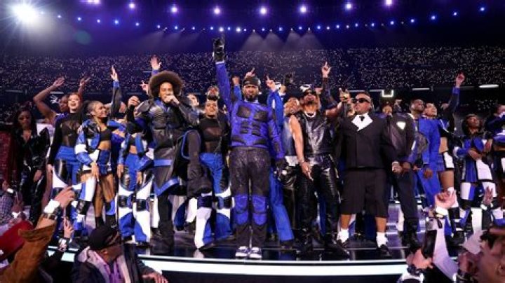 Usher's Super Bowl 2024 Halftime Show Performance Left Viewers With One Major Complaint