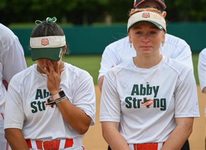 UTD softball coach Abby Sterling passes away, leaving behind a legacy