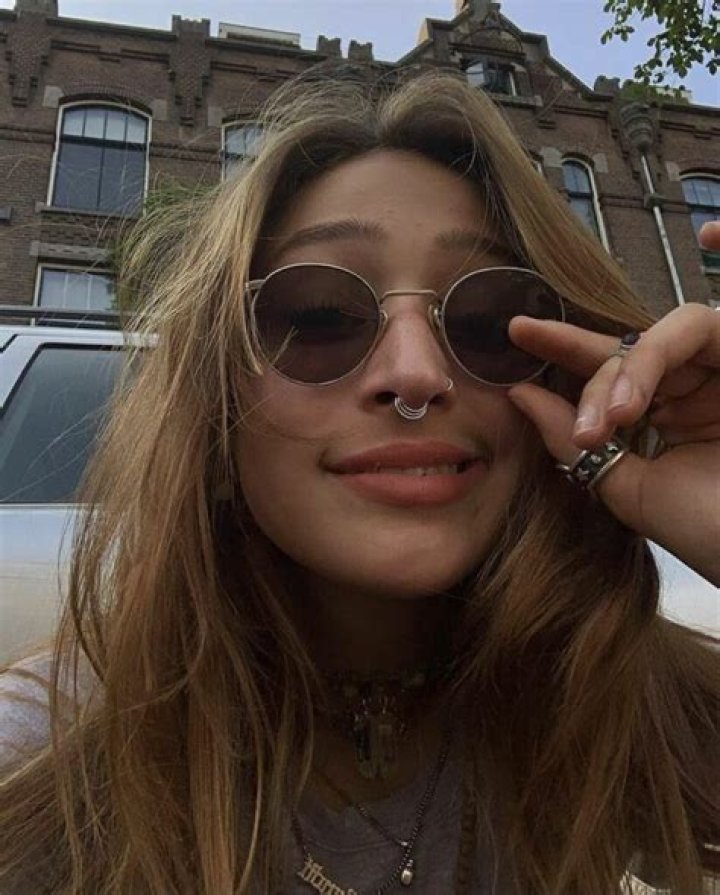 Valentine Rocky Adlon (Gideon Adlon Sister) Age, Height, Net Worth