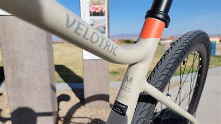 Velotric Thunder 1 ST Ebike Review: A Stealthy & Comfy Ride