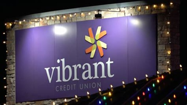 Vibrant Credit Union in Bettendorf to host “Deck the Drive-Thru” on Friday