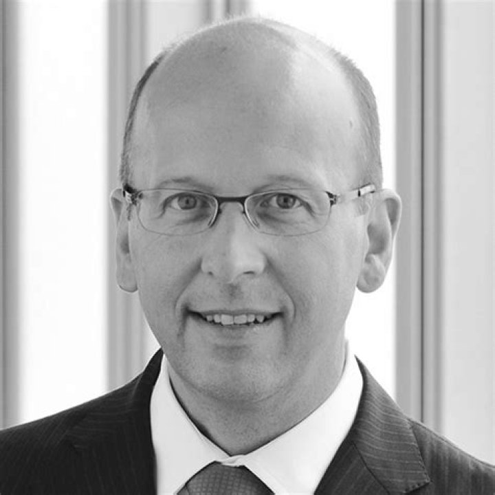 Victor Dodig Net Worth (2024) | wallmine
