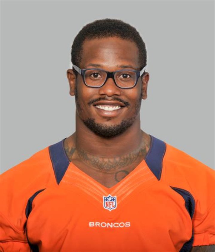 Von Miller: Career, Trade, Injury & Net Worth [2024 Update]