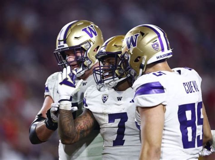 Washington Huskies Land Top Recruit Raiden Vines-Bright, Bolstering Future Offensive Lineup