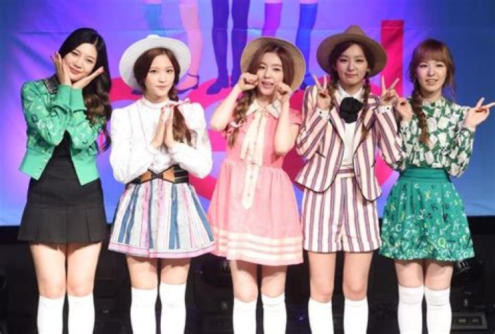 What Does OT Mean In K-Pop? OT4, OT5, OT6 And OT12 Explained!