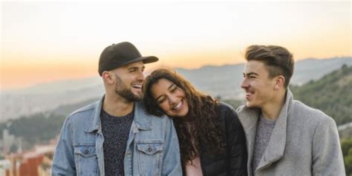 What Is Compersion (And How to Foster It in Your Relationship)