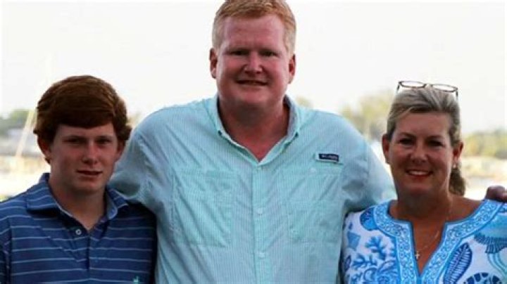 Who is Alex Murdaugh and why did he kill his wife and son?