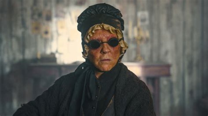Who is Black Eyed Mog in The English? What Happened to Her Eyes?