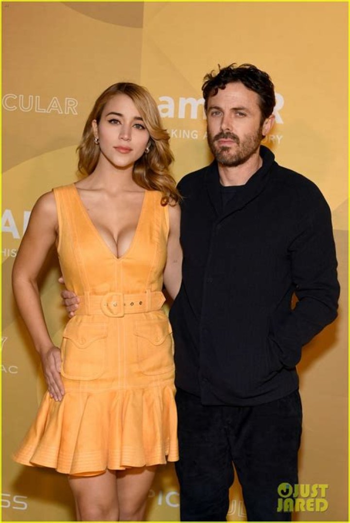 Who is Casey Affleck Dating? | Relationships Girlfriend Wife
