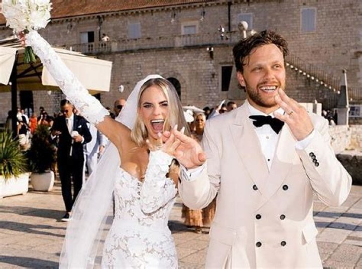 Who is David Pastrnak's Girlfriend? Rebecca Rohlsson Bio [2023 Update]