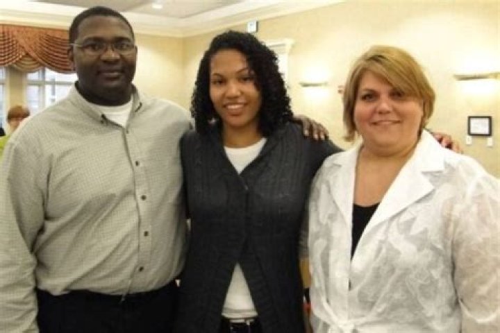 Who Is Devin Thomas? Alyssa Thomas Brother- Parents