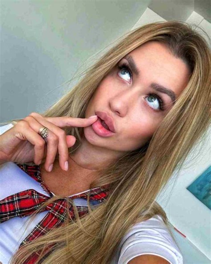 Who Is Domitila Barros? Wiki, Age, Bio, Height, Weight, Net Worth, Spouse, Career