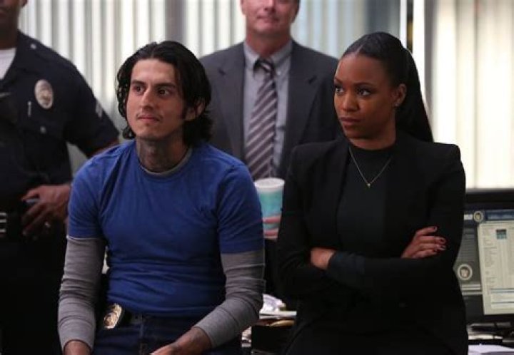 Who is ex-gang member Richard Cabral who plays Detective Cruz on Lethal Weapon?