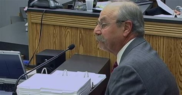 Who Is Investigator Mike O'Kelly From 'Making A Murderer'? He's Still Investigating Crimes Today