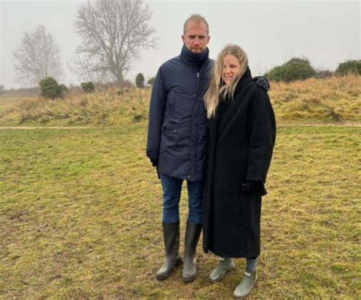 Who is Polly Barnes, Wayne Barnes Wife? Relationship & Kids