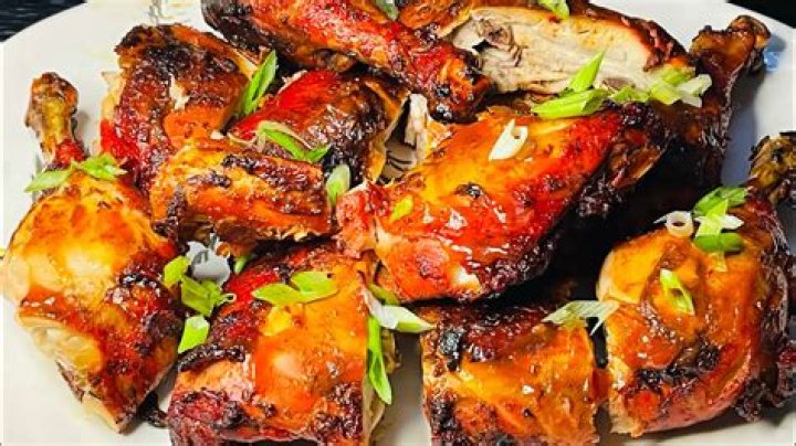 Why is halal chicken red?