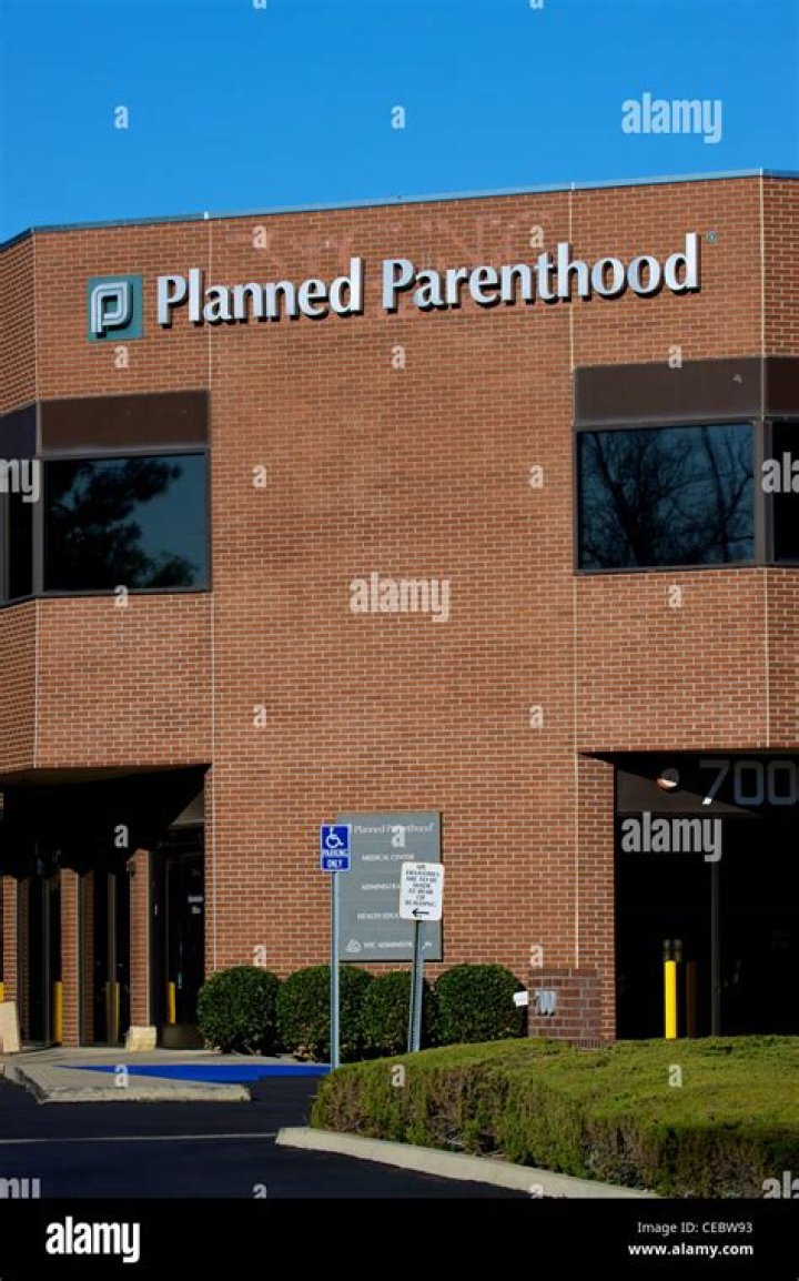 Women's choice center buys planned parenthood building