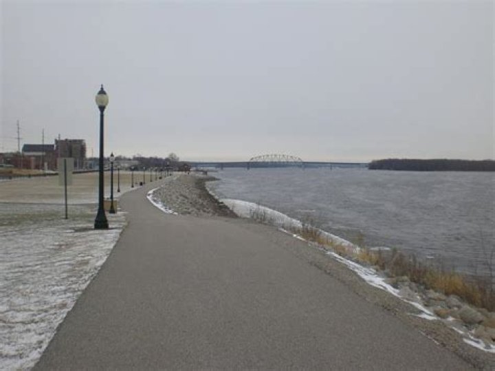Work on riverfront trail crossings in Muscatine starts tomorrow