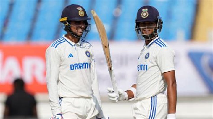 Yashasvi Jaiswal, Shubman Gill take India to 196/2 at stumps on Day 3, lead by 322 runs