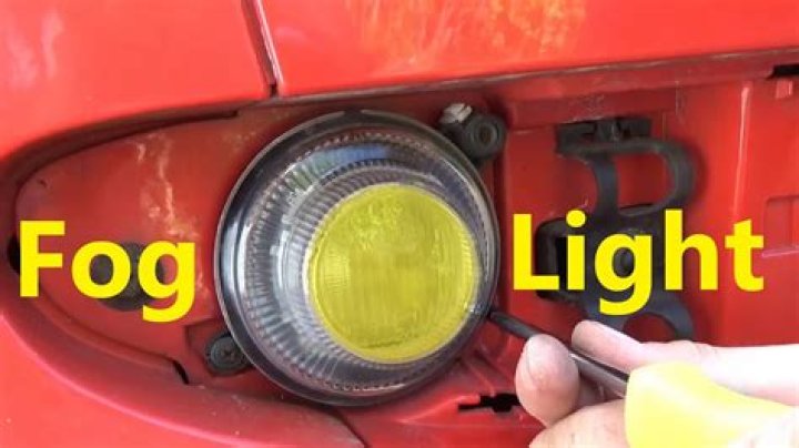 You've been using your fog lights all wrong - how to use them correctly