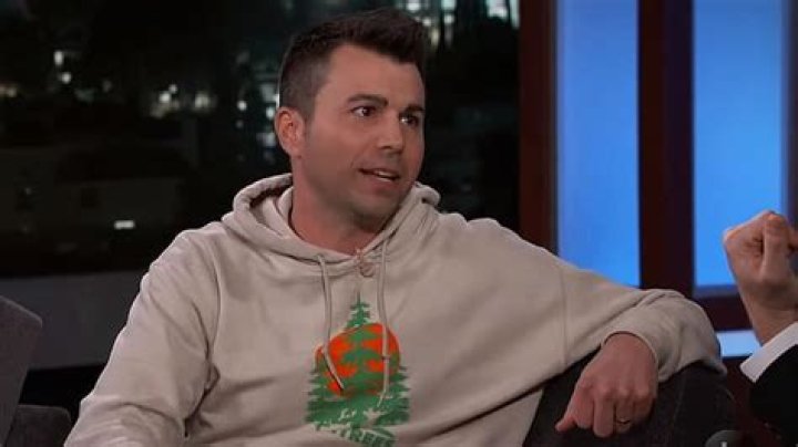 YouTube phenom Mark Rober stars in Jimmy Kimmel produced Discovery series ‘Revenge of the Nerd’