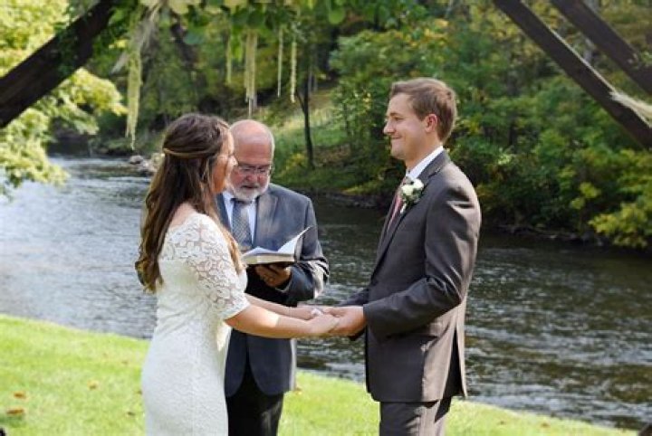 Zach Sepanik: Who Is He? LPGA Partner Brittany Henderson – How many years have they been wed?